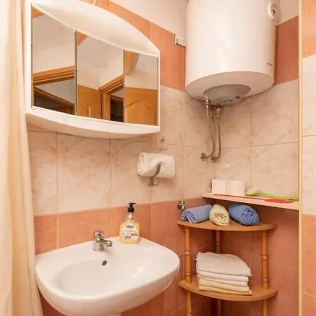 Vikendica Vacation House Arriva 2+3 Mirca (Brac)