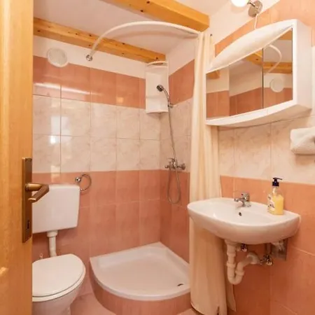 Vikendica Vacation House Arriva 2+3 *